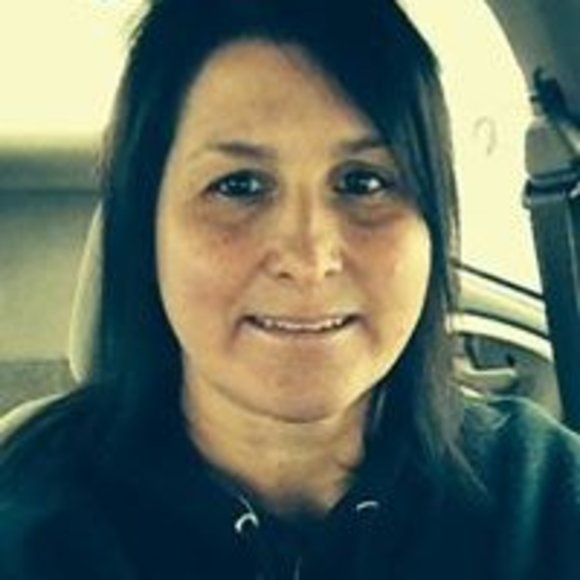 Poshmark profile picture for @application